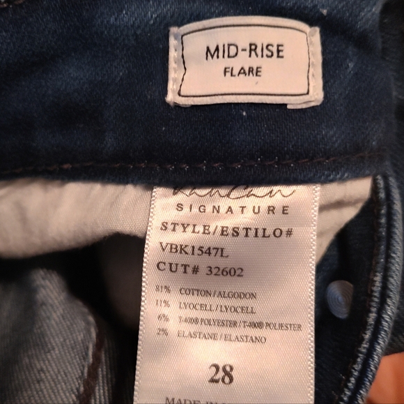 KanCan Mid-Rise Flare Stretch Jean - Picture 5 of 5